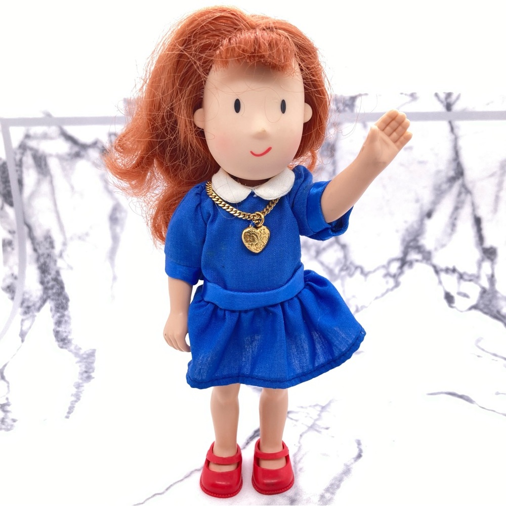 7" Madeline's friend Eden Doll LLC 1999 Blue Dress Gold Heart Necklace